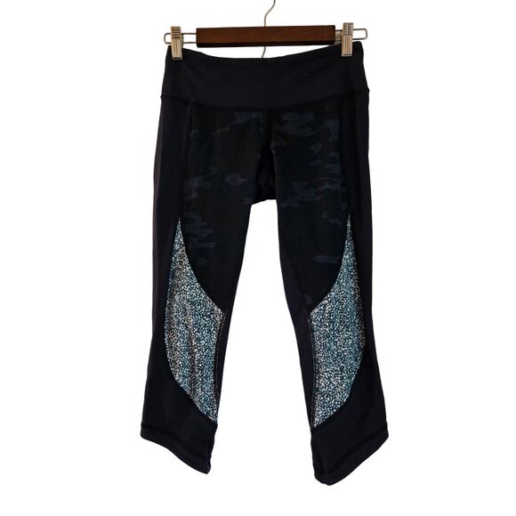 Lululemon Women's Cropped Capri Leggings Wunder Under Blue Size 6 - Picture 1 of 8